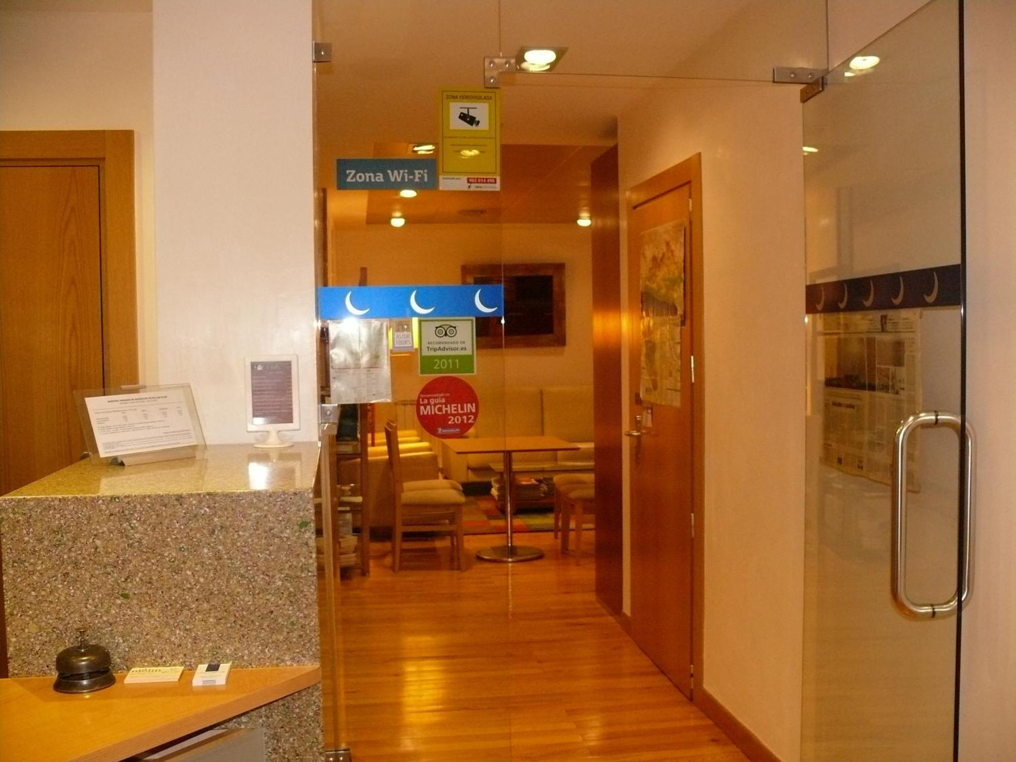 Hotel Nochendi Onís Kültér fotó