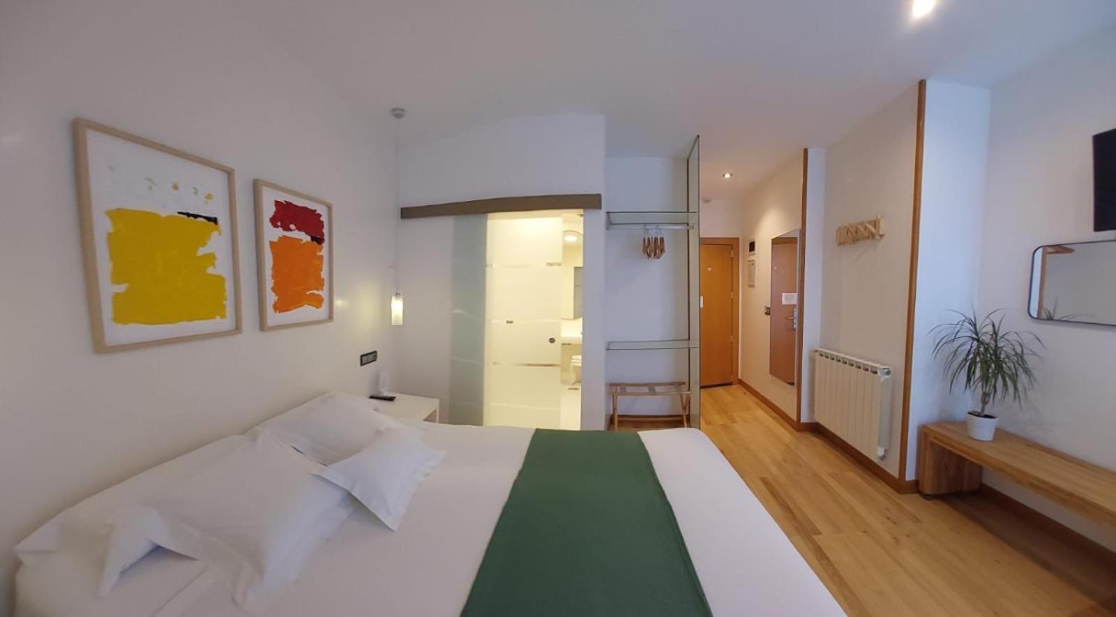Hotel Nochendi Onís Kültér fotó