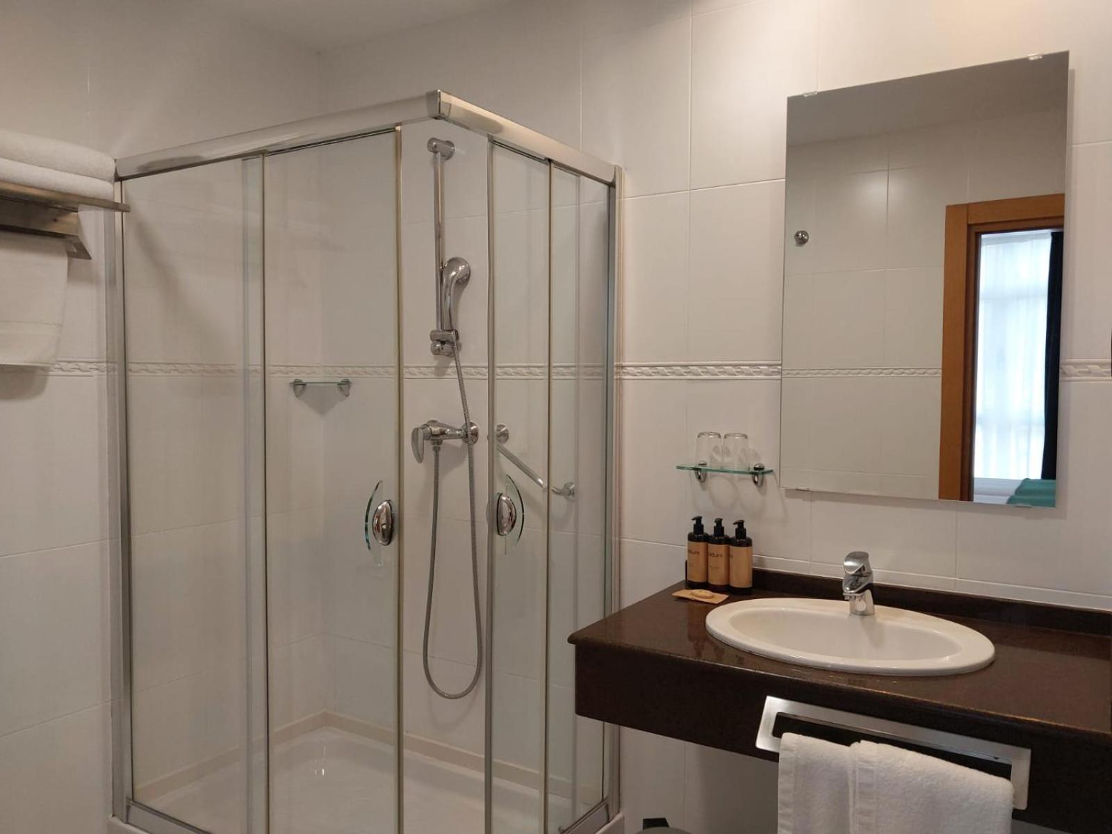 Hotel Nochendi Onís Kültér fotó
