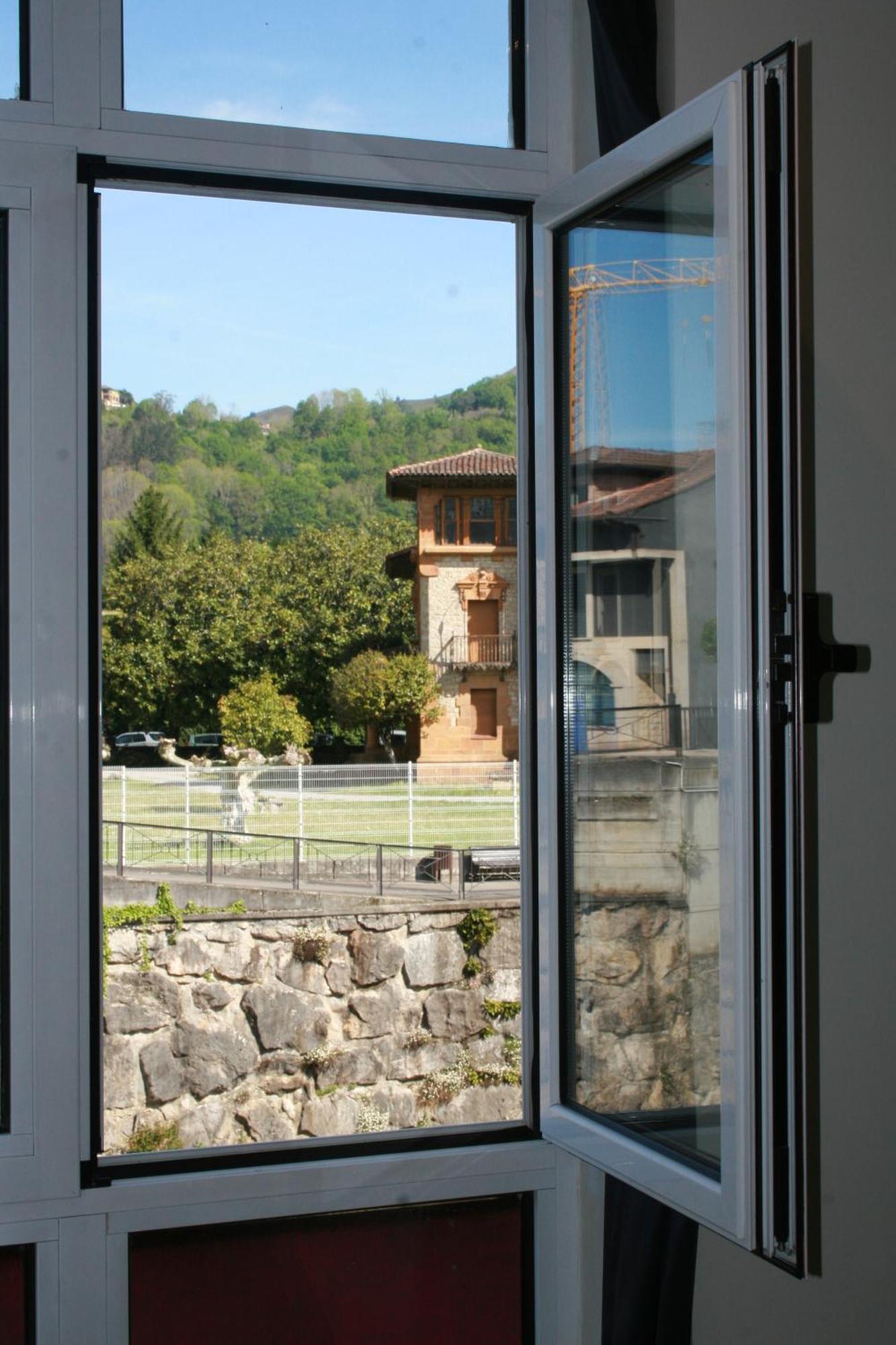 Hotel Nochendi Onís Kültér fotó