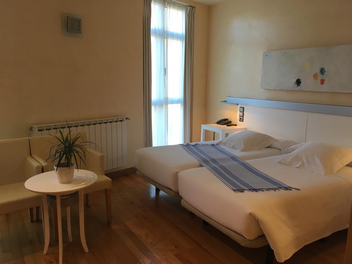 Hotel Nochendi Onís Kültér fotó